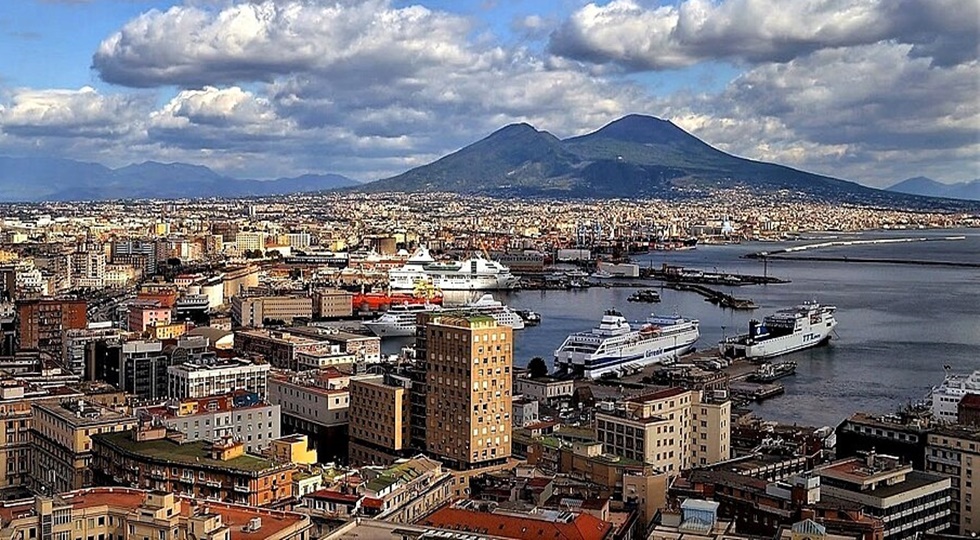 Vedi Napoli e poi muovi
