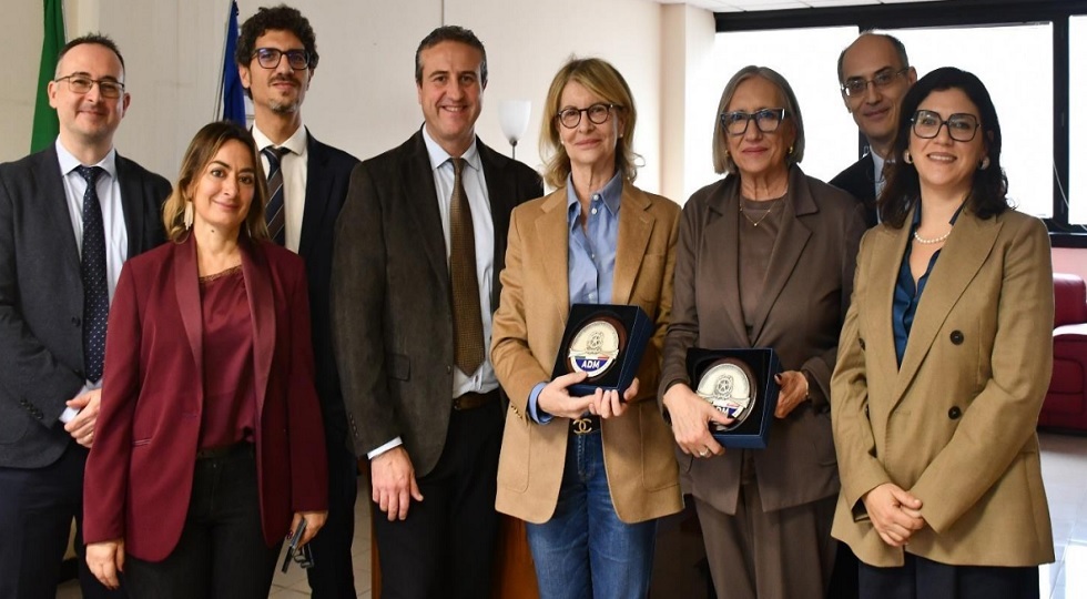 La sottosegretaria Savino (Mef) in visita agli uffici Adm di Bari