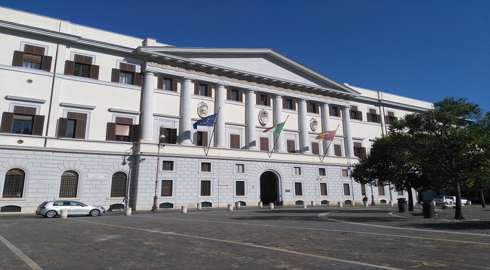 Adm: avviso per 114 dirigenti, domande entro il 25 settembre