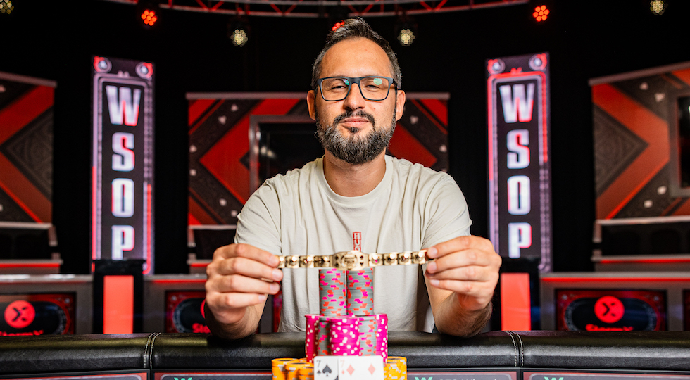 Wsop 2024: Alcaide snobba le series, si qualifica al Main e intanto vince il Colossus