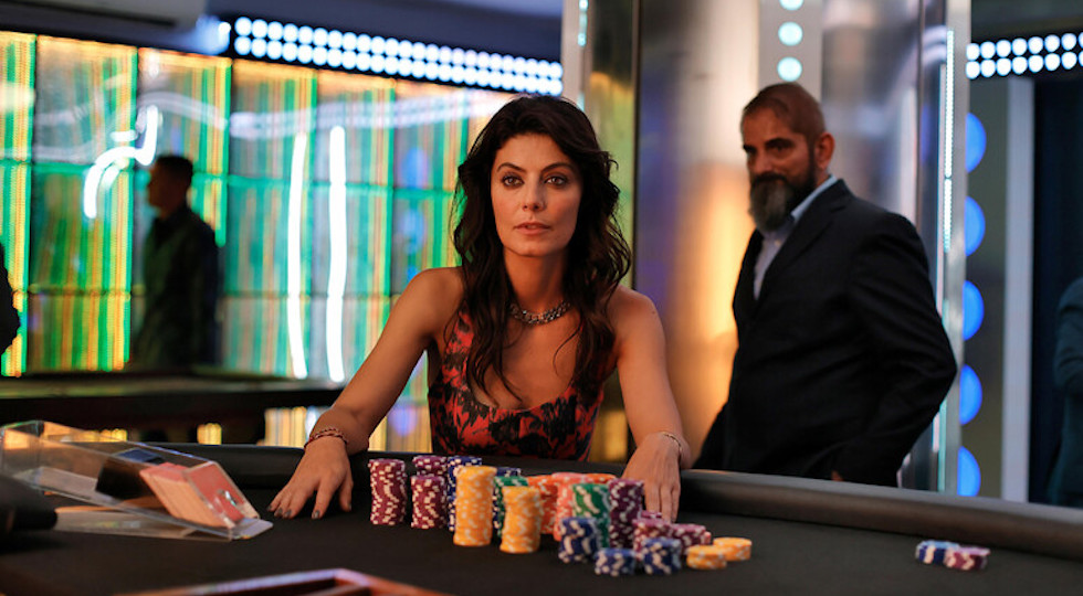 Doppio Gioco, la fiction con Mastronardi e Tortora che sceglie il poker per le sue skills