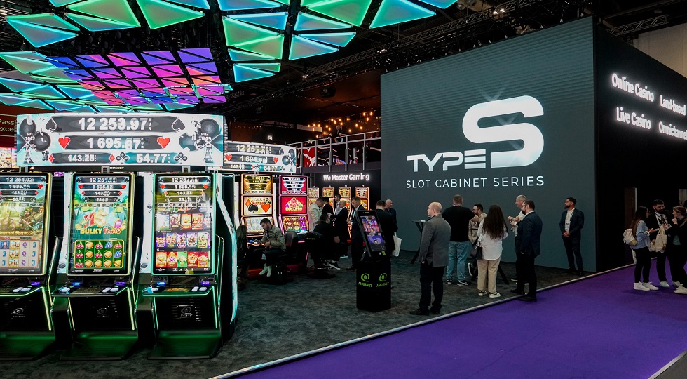 Amusnet lancia una nuova serie di cabinet con slot di Type S