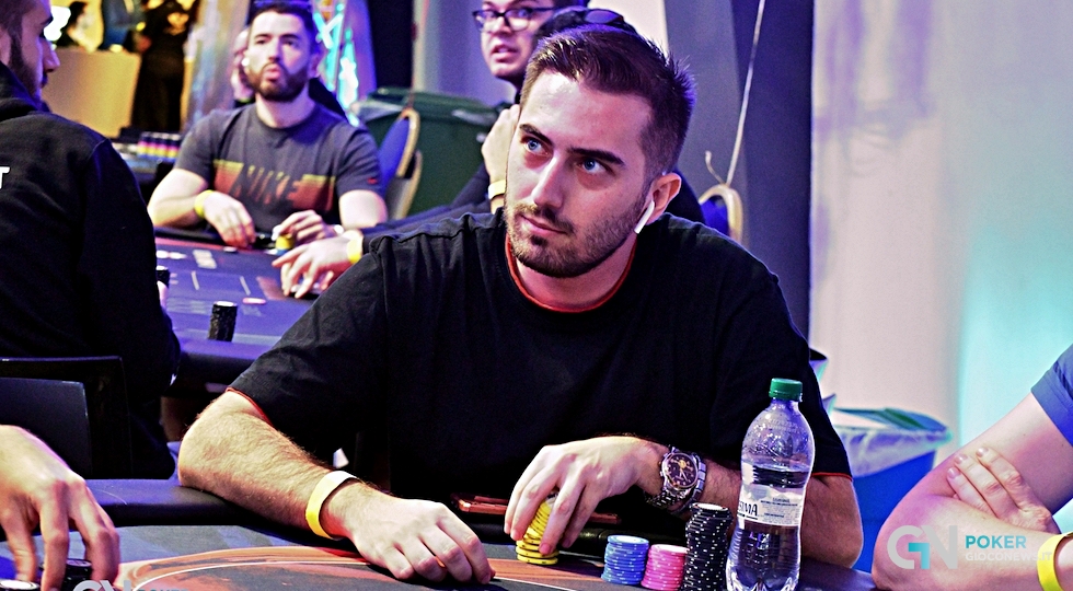 Ale Siena c’è al Day4 del main Pca Bahamas 2023, out a premio Kanit e Speranza