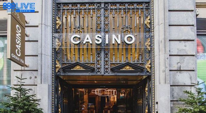 888poker Live Madrid: Boi comanda con Russo ed Escobar vola al Mystery