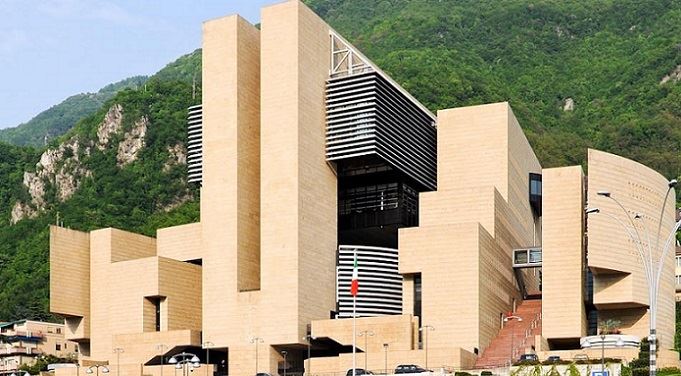 Russo (Fiamma tricolore Como): ‘Investire fondi sulla sicurezza del Casinò Campione’