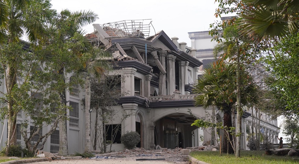 Guerra al confine fra Thailandia e Cambogia, distrutti tre casinò