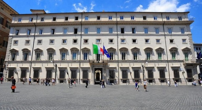 Spoils systems, Adm verso cambio al vertice