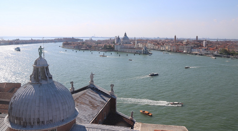 Sì a Bilancio consolidato 2022 del Gruppo Città di Venezia: utile a 48,3 milioni di euro