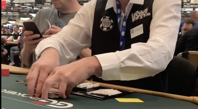 Florida, una norma per far giocare i dealer nella loro poker room