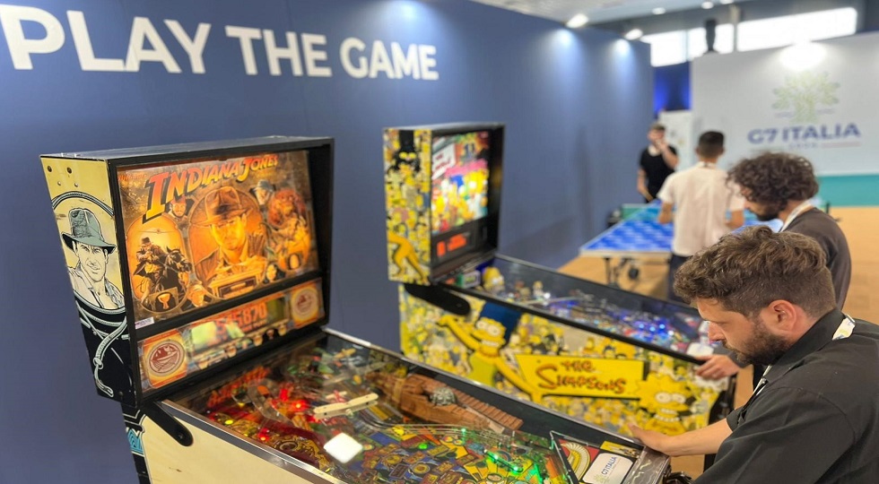 G7 in Puglia, un’area relax con flipper e calciobalilla per i giornalisti accreditati