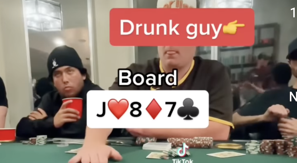 Poker player ubriaco si schianta contro un full house!