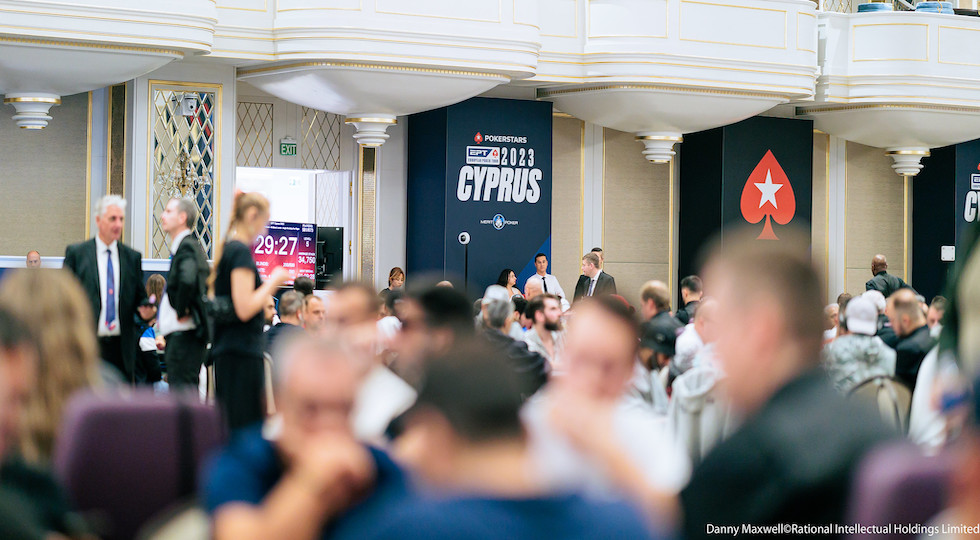 All-in call e carte recuperabili dal muck: la decisione di Toby Stone a Ept Cipro