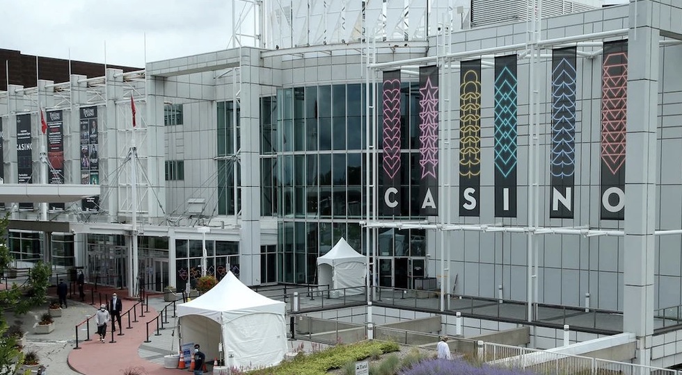 Canada: donna milionaria grazie ad una scala reale al 3 Card poker