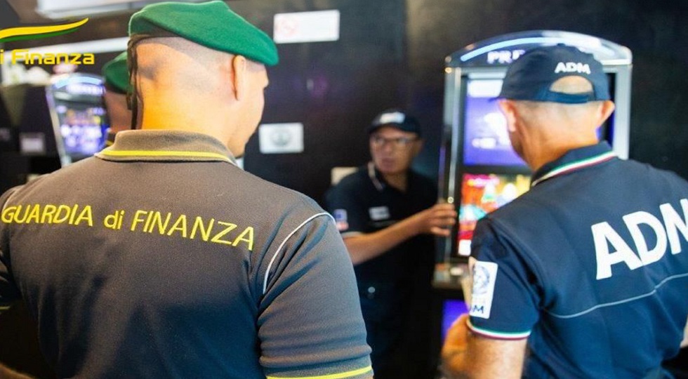 Gioco illegale a Taranto, Gdf e Adm segnalano 11 persone alle autorità