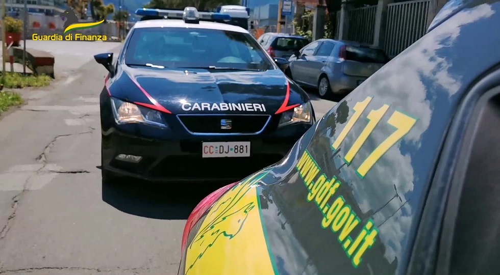 Camorra: 19 arresti in Campania, sotto la lente estorsioni alle sale giochi