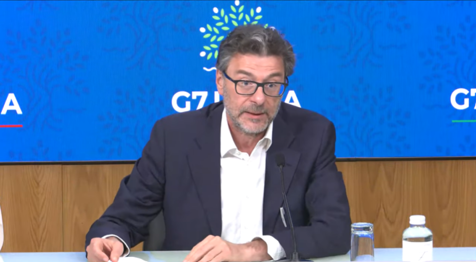 Giorgetti (Mef): ‘Dl Omnibus ferma concorrenza fiscale nel trasferimento dei puledri’