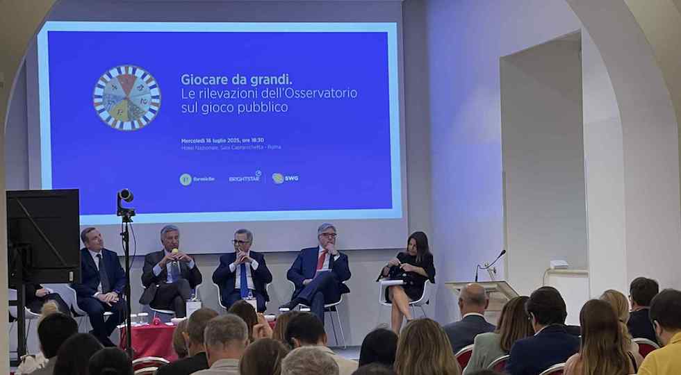 Giocare da grandi, Lollobrigida (Adm): ‘Lotta a patologie a due velocità, online e fisico’