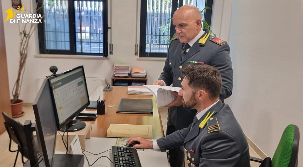 Conti gioco online, Gdf Macerata smaschera la truffa di due amici