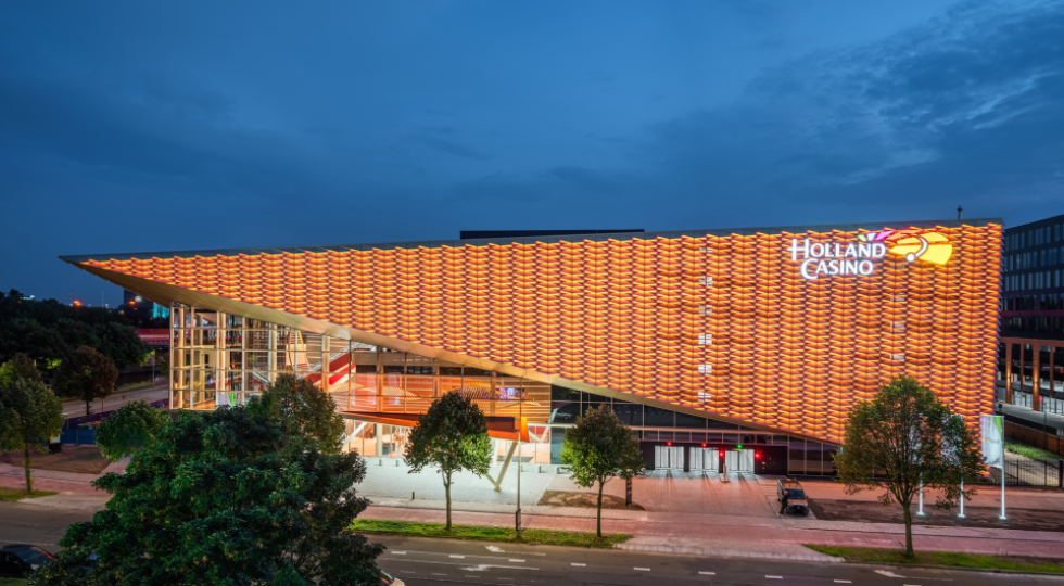 Holland Casino, vince il jackpot ma pensa di essere su ‘Scherzi a parte’