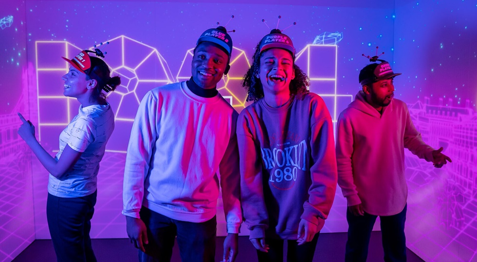 Lunga vita al Tetris, che ora diventa un’esperienza immersiva