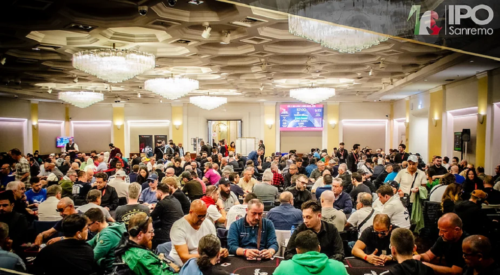 Ipo Master Sanremo: a fine Day 1 Stephen Richardson guida i 176 player left