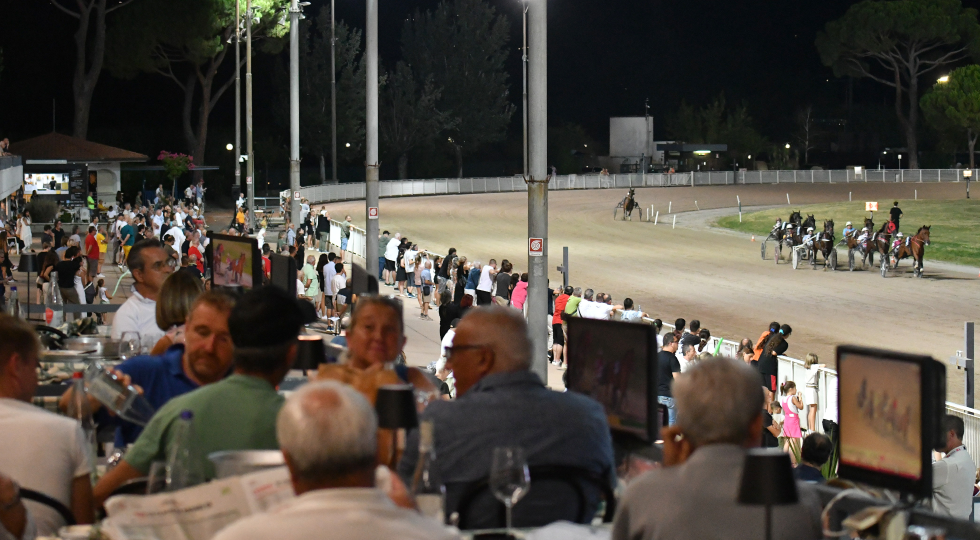 Ippodromo Snai Sesana, per l’ultima di agosto 7 corse con al centro la condizionata per puledri