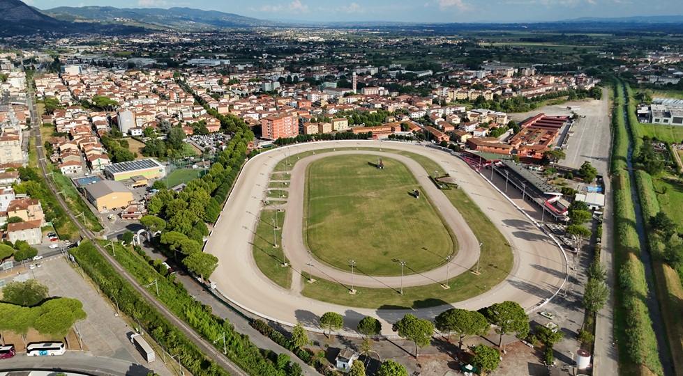 Ippodromo Snai Sesana, al via la 18esima di trotto: sette le corse in totale