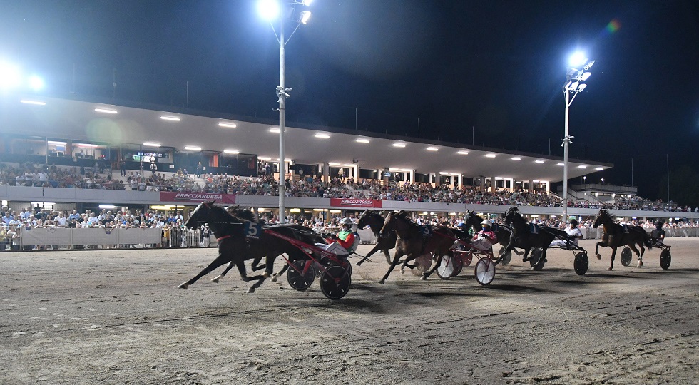 Ippodromo Snai Sesana: apre la nuova stagione di trotto, corse fino a novembre