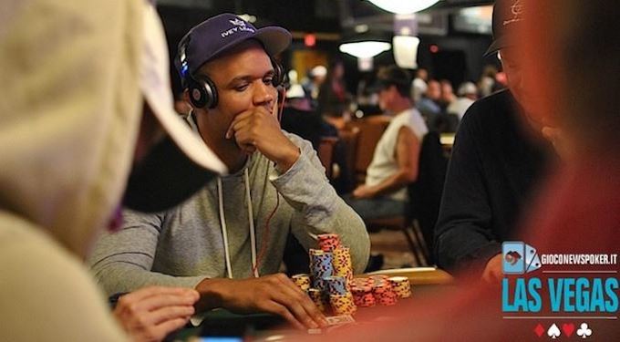 Sfidereste Phil Ivey per 500mila $ o accettereste 100mila bigliettoni senza giocare? La provocazione di Little