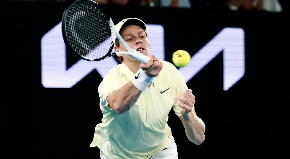 Tennis, Sinner resta il favorito alle Atp Finals mentre Alcaraz prova a riagganciarlo