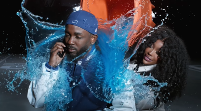 Superbowl, Kendrick Lamar si esibisce con un ‘easter egg’ Playstation