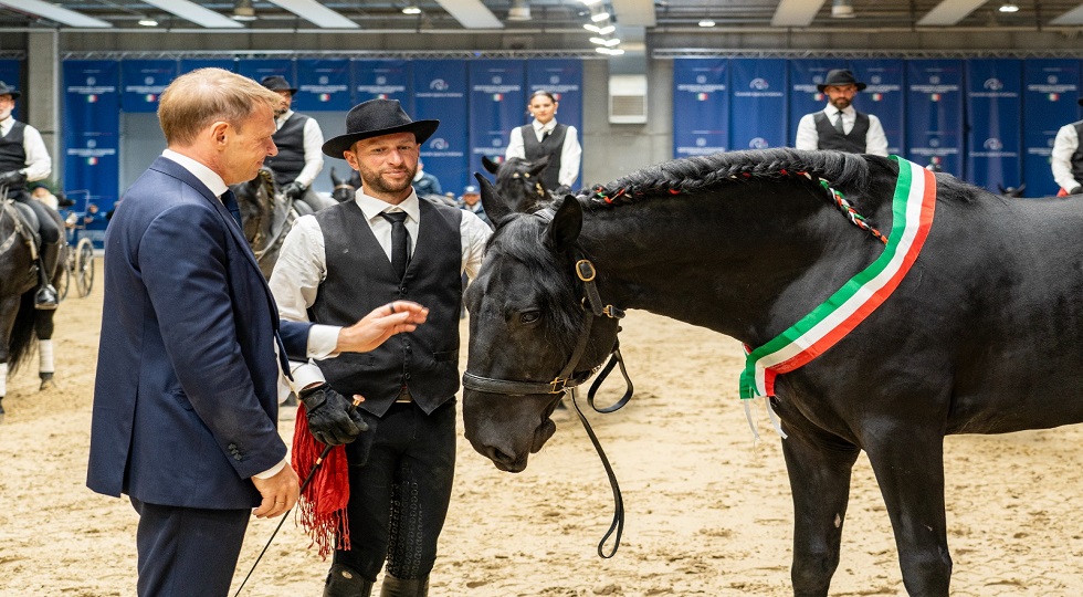Fieracavalli, Lollobrigida (Masaf): ‘Cavallo murgese emblema del patrimonio equestre nazionale’