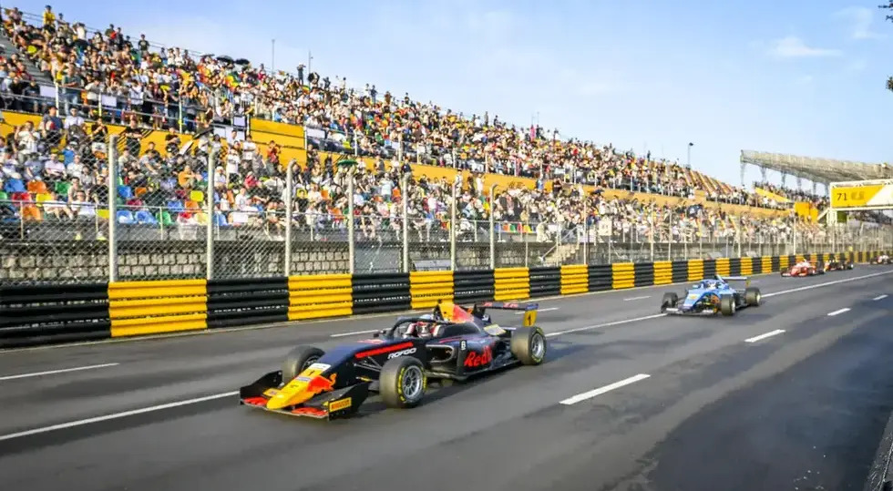 Macao punta sui motori: Gran premio Formula1 rafforza alleanza tra casinò e sport