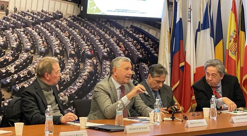 Tavola rotonda riordino gioco, Lollobrigida: ‘Regole certe e senza scarti tra online e fisico’