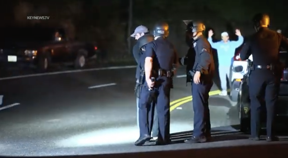 Spari o fuochi d’artificio? Il poker player Mikki Mase arrestato poi rilasciato dalla polizia di Los Angeles