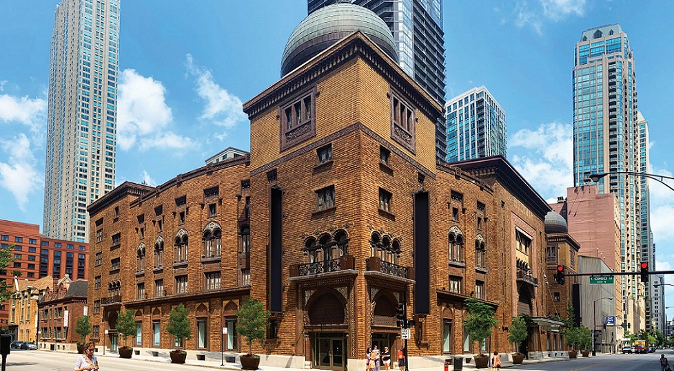 Chicago, il casinò temporaneo resta al Medinah Temple fino al 2026