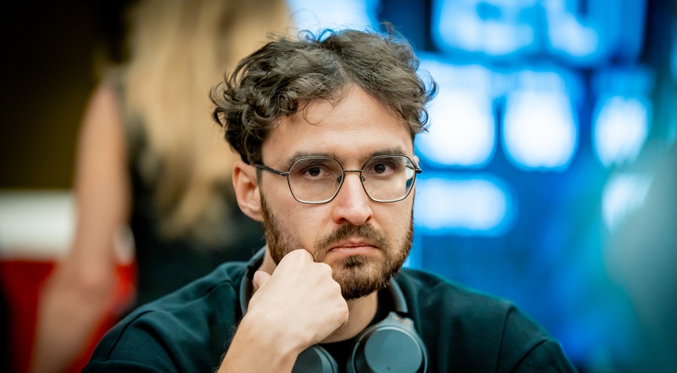 Merit Poker, Main event: Nikolai Isaev domina il Day 1B, 33 player passano il turno