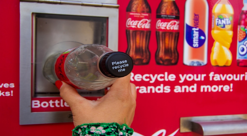 Merlin e Coca Cola lanciano il Reverse vending per l’ambiente nei parchi giochi