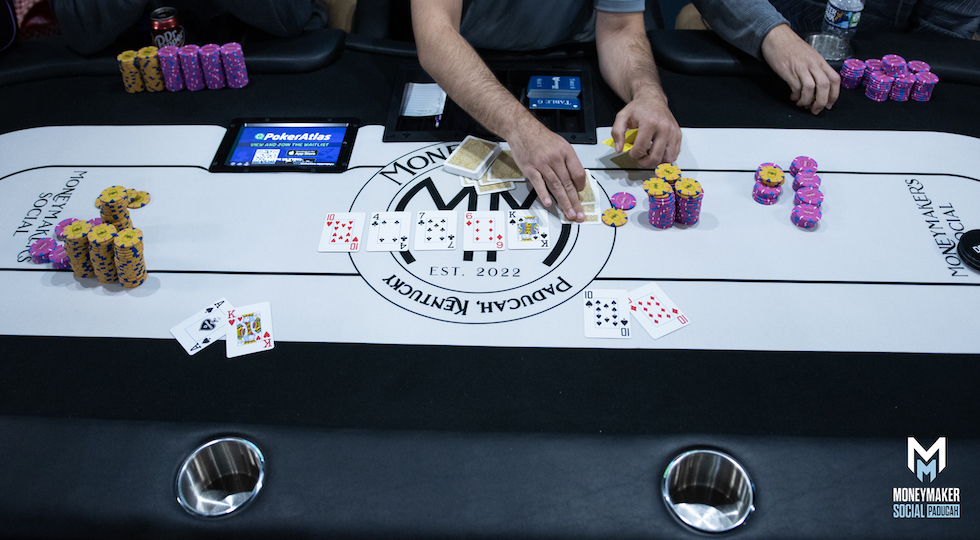 Via i tavoli da poker dal Moneymaker Social Club in Kentucky