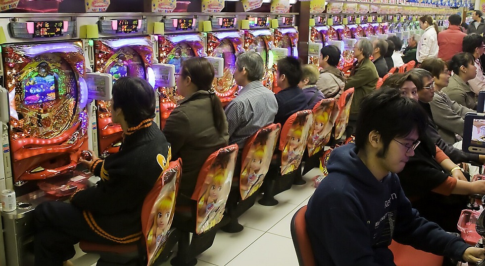 Una slot travestita da flipper? Lo strano caso del Pachinko in Giappone
