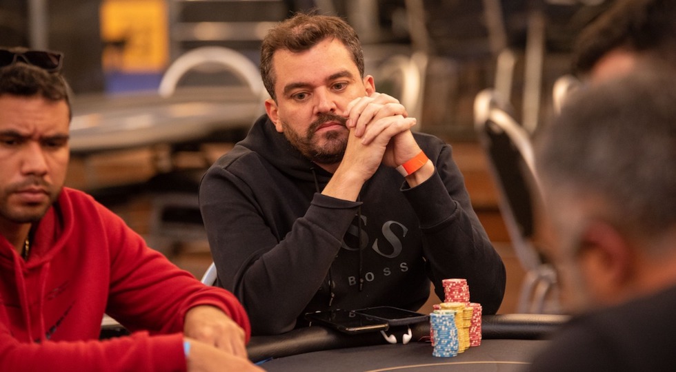 Rafael Caiaffa espulso dal Bsop San Paolo: ha trattenuto 100k chip in più nel suo stack