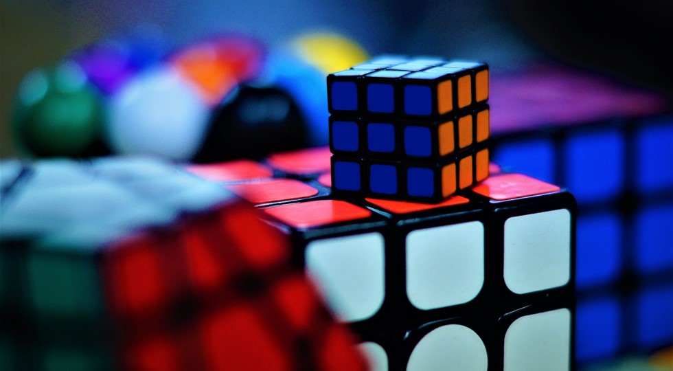 Gioco e didattica: ora a scuola si usa anche il cubo di Rubik