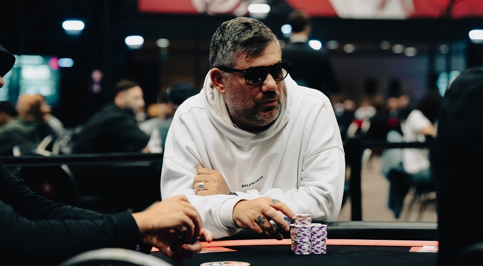 Italian Poker Challenge: Rino Sallustro guida il final day, Goller insegue