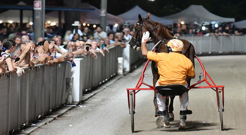 Ippodromo  Snai Sesana, Ferragosto con triplete per Vernissage Grif