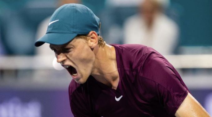 Us Open: out Alcaraz e Djokovic, ora Sinner è il grande favorito