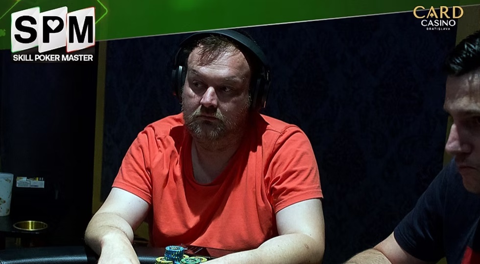 Skill Poker Master Day 1A: guida Papacek, Cima unico azzurro a qualificarsi