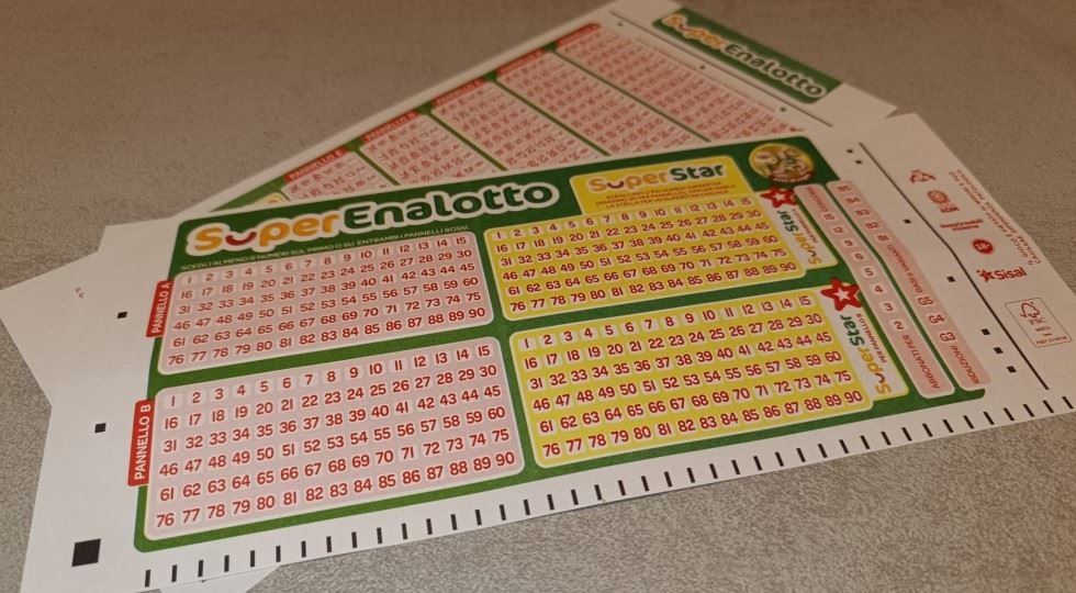 SuperEnalotto: gennaio si apre senza ‘6’, jackpot oltre 100 milioni di euro