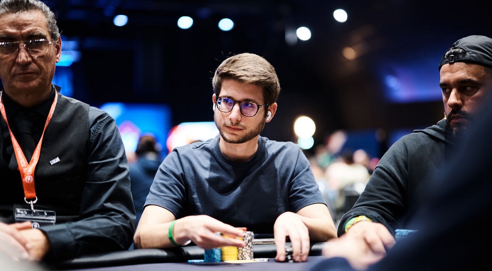 Main event Fps: al Day 2 guida Tedeschi, ma nella top tre ci sono Cerqua e Moschitta