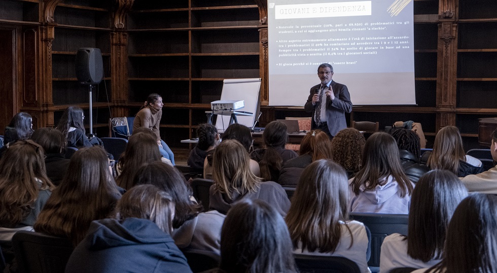 Bper Banca e Avviso Pubblico, tappa a Napoli con ‘La trappola dell’azzardo’