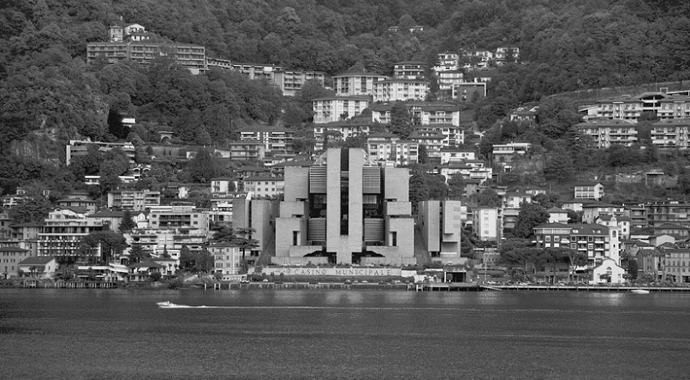 Il Casinò Campione al Festival di Rotterdam: emblema del capitalismo globale